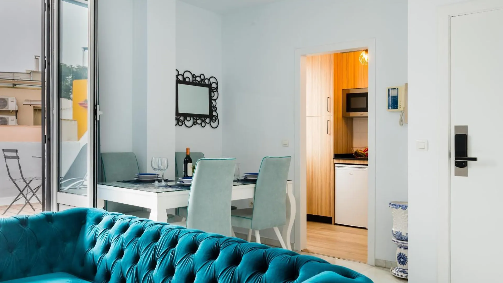Apartamentos Cruz De San Andres Sevilla España