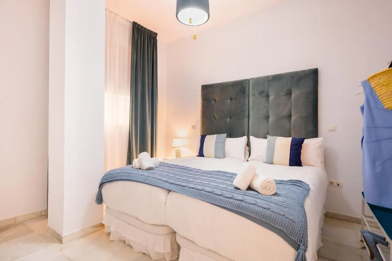 Apartamentos Cruz De San Andres Sevilla 0*,  Spanien
