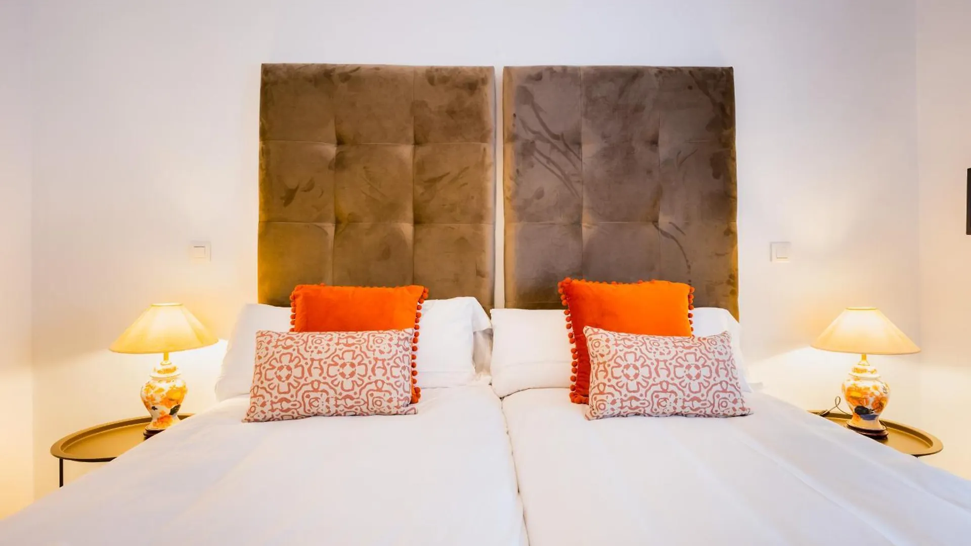 Apartamentos Cruz De San Andres Seville 0*,