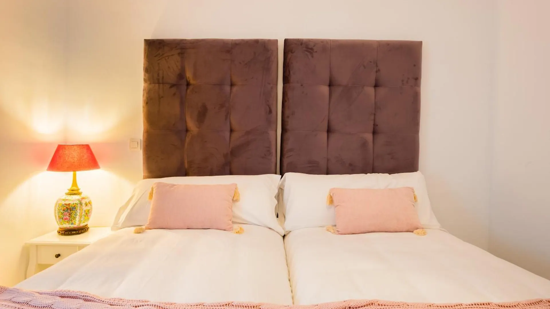 Apartamentos Cruz De San Andres Seville Spain