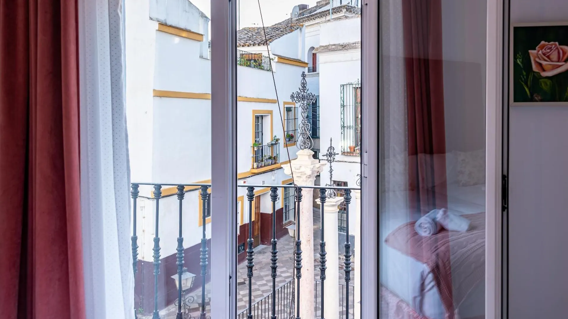 Apartamentos Cruz De San Andres Seville 0*,