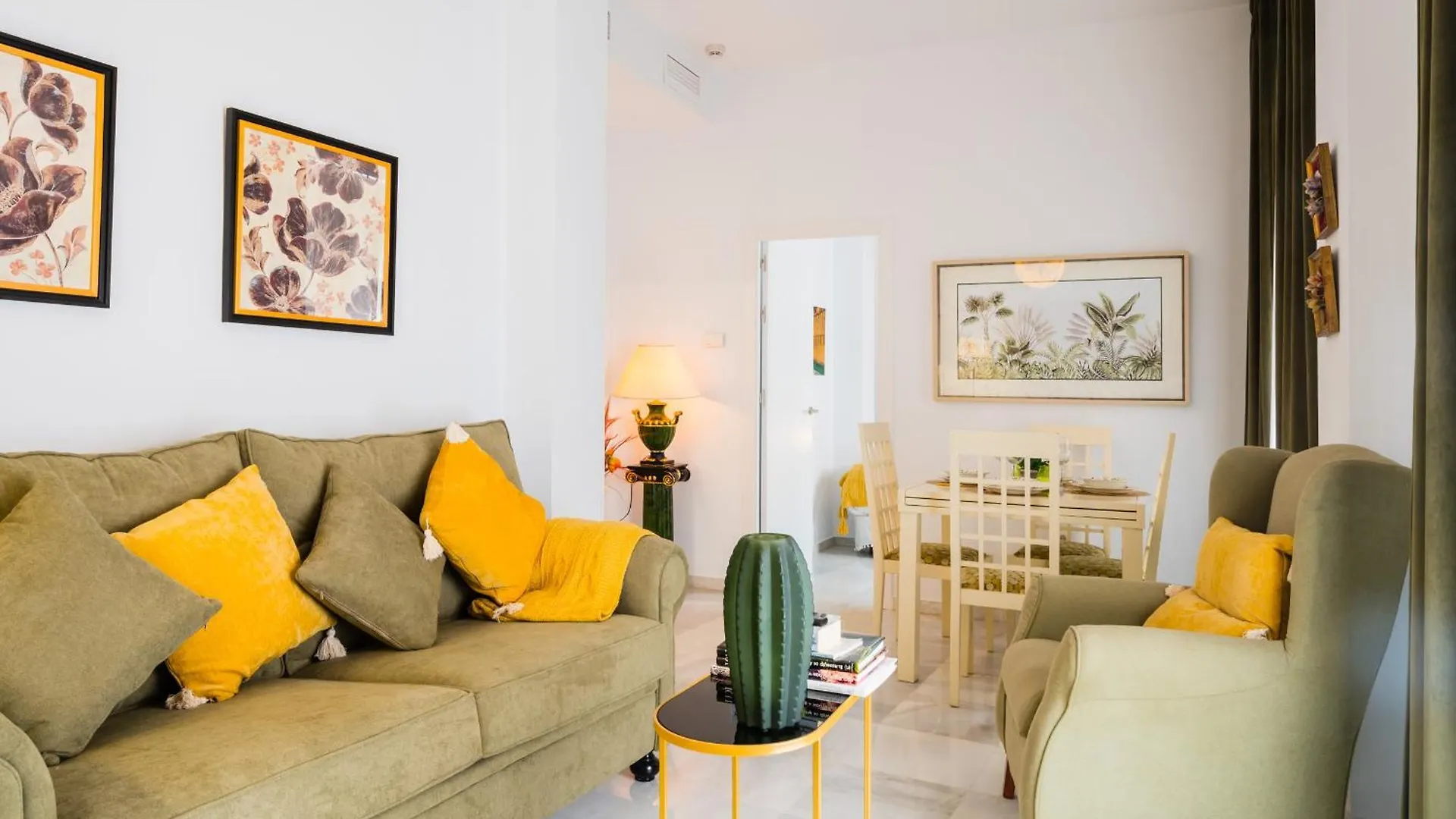 Apartamentos Cruz De San Andres Seville 0*,  Spain